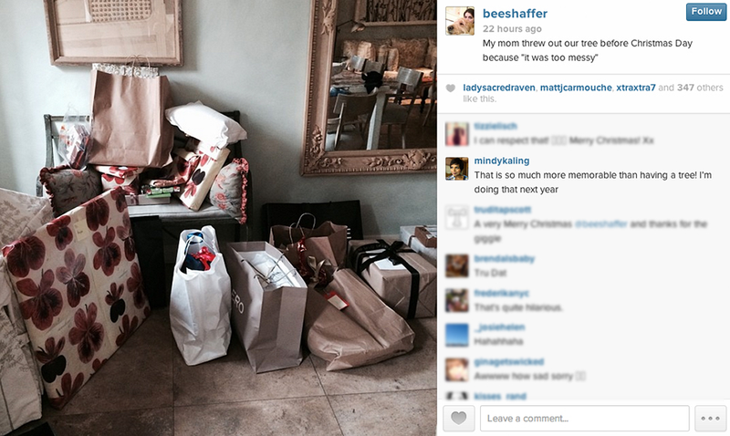 Illustration for article titled Vogue Editor Anna Wintour Threw Christmas in the Trash Yesterday